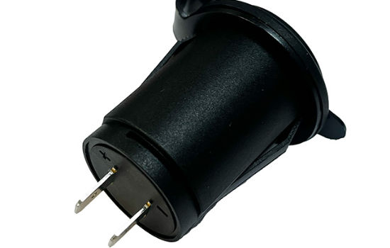 Detailed back view of a USB-A single port charger providing 2.4A total output, with an LED indicator for charging status._1